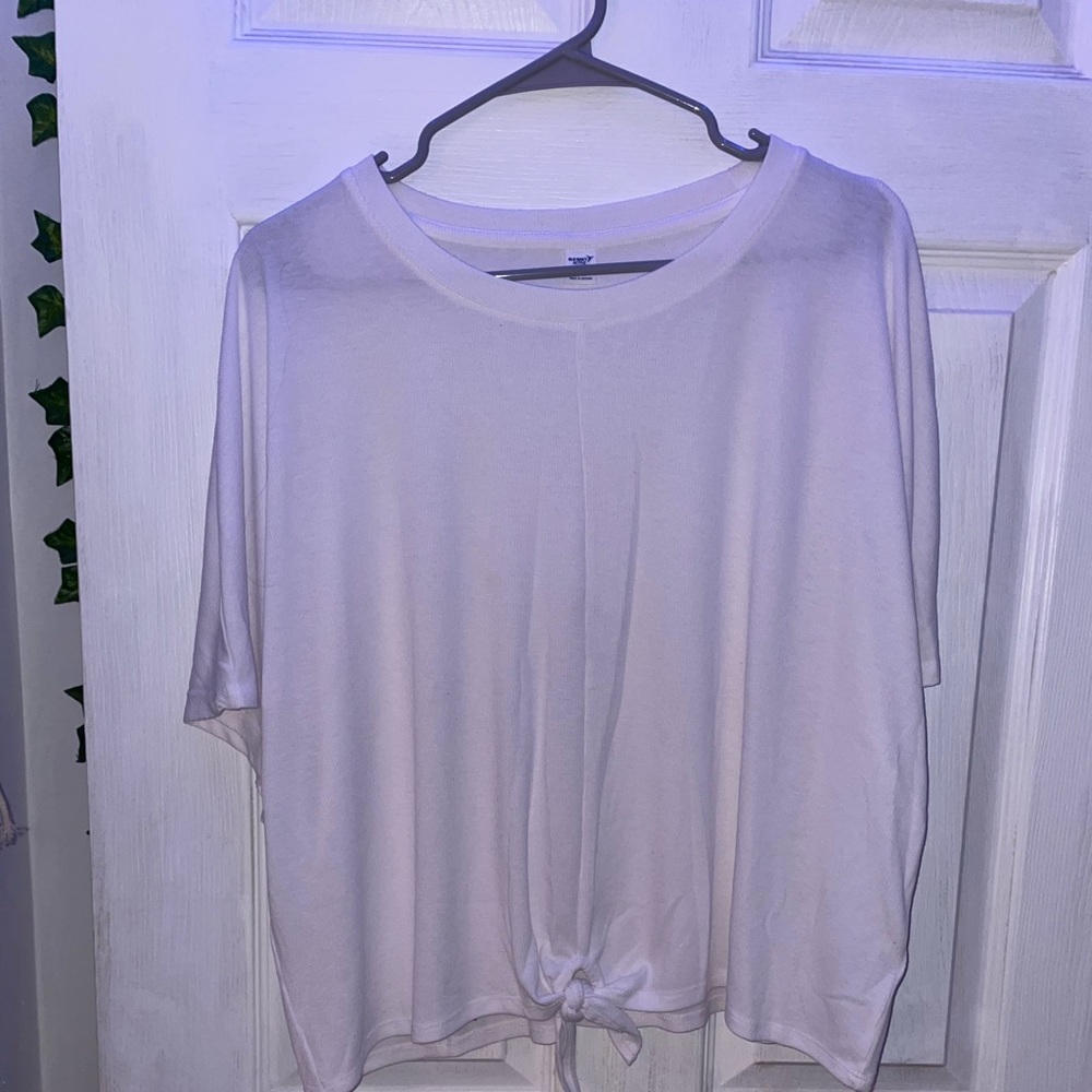 Old navy workout t shirt